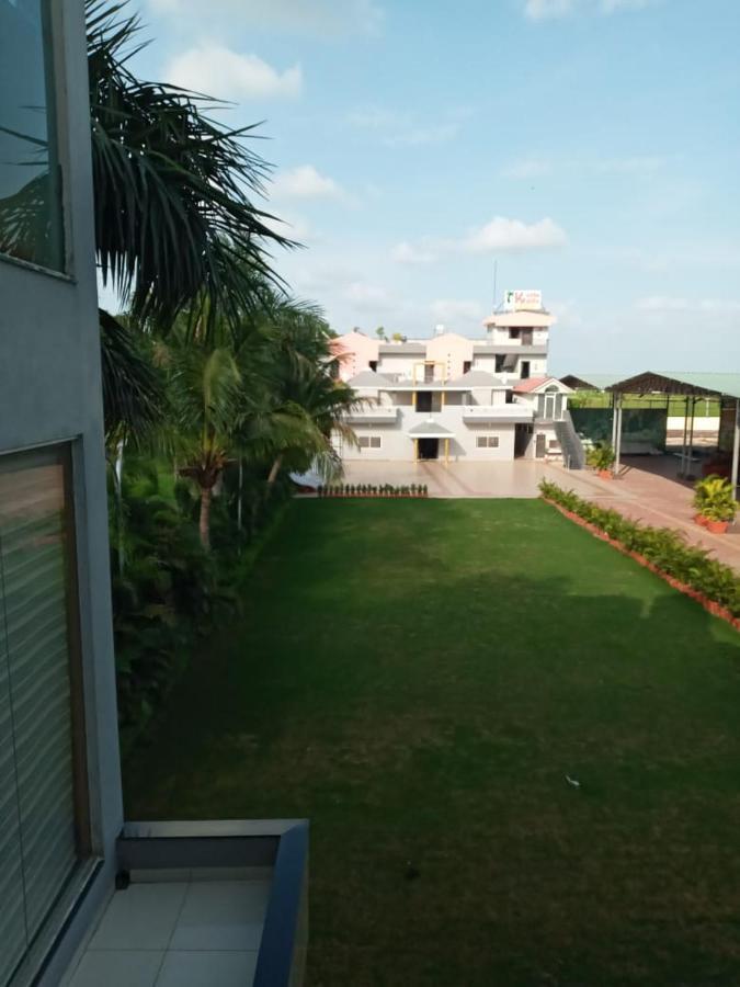 Kanha Vatika And Resort Ujjain Exterior foto